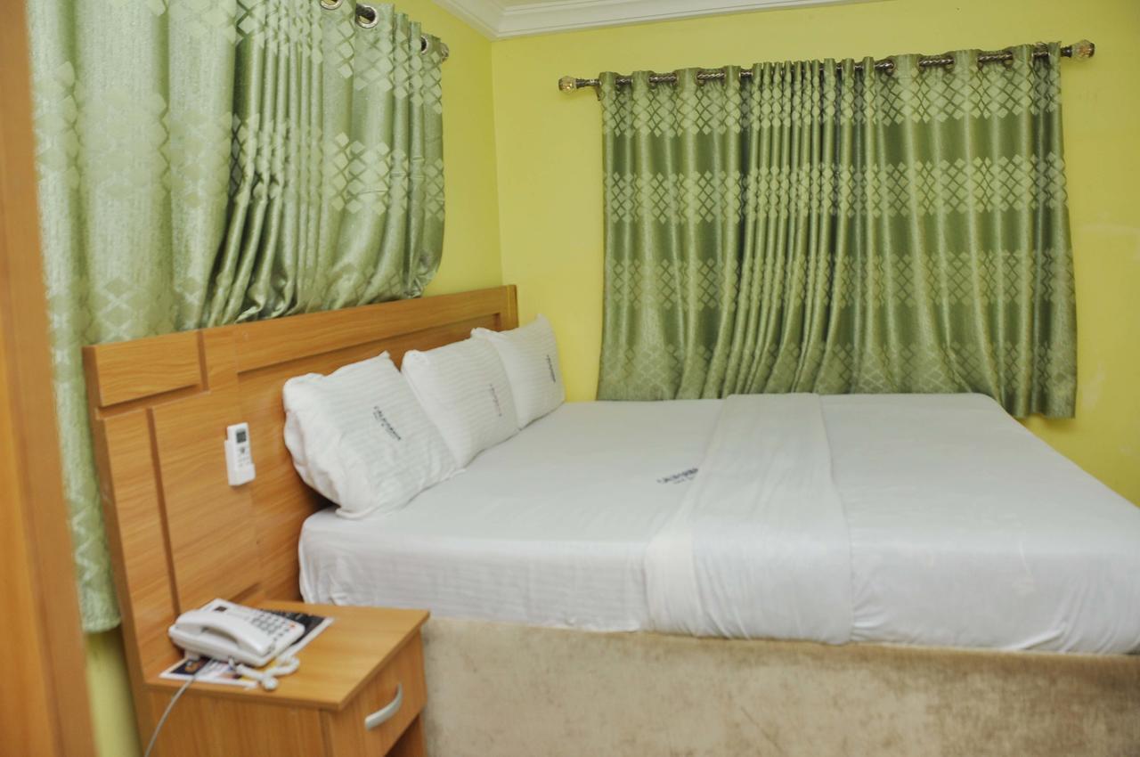 California Garden, Hotel & Suites 오니차 외부 사진